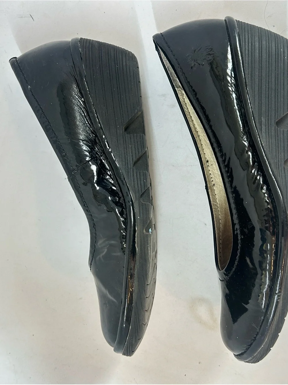 FLY London Yoni Wedge Pump  Black Patent Leather Slip in Size 38 US 7.5-8